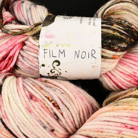 Hedgehog Fibres Merino DK Yarn 2 Skeins Springy Twist Merino Wool Film Noir - Picture 4 of 4